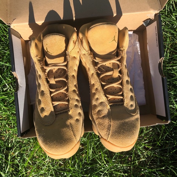 Jordan 13 (gs) - Picture 5 of 10